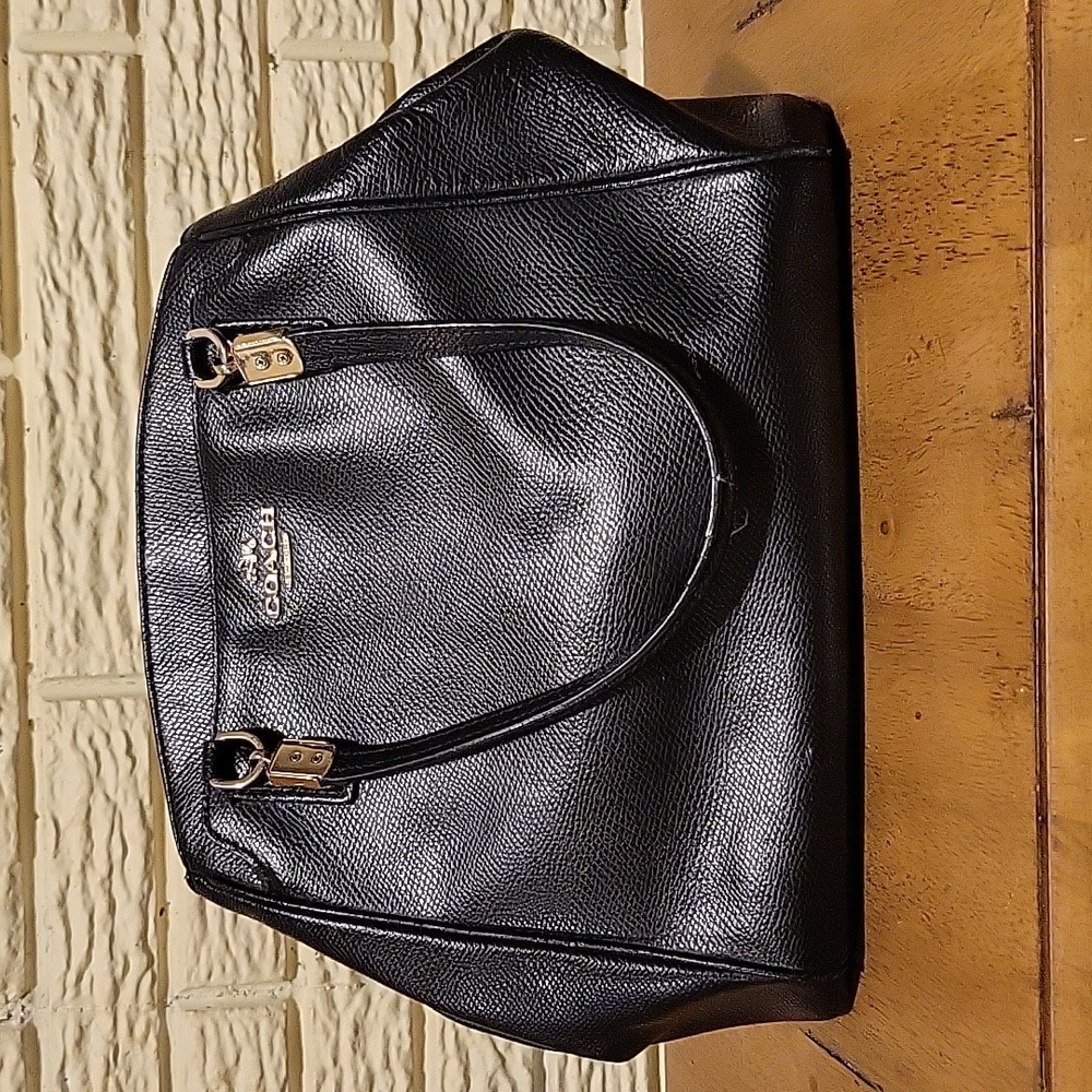 Coach black handbag - Picture 2 of 15